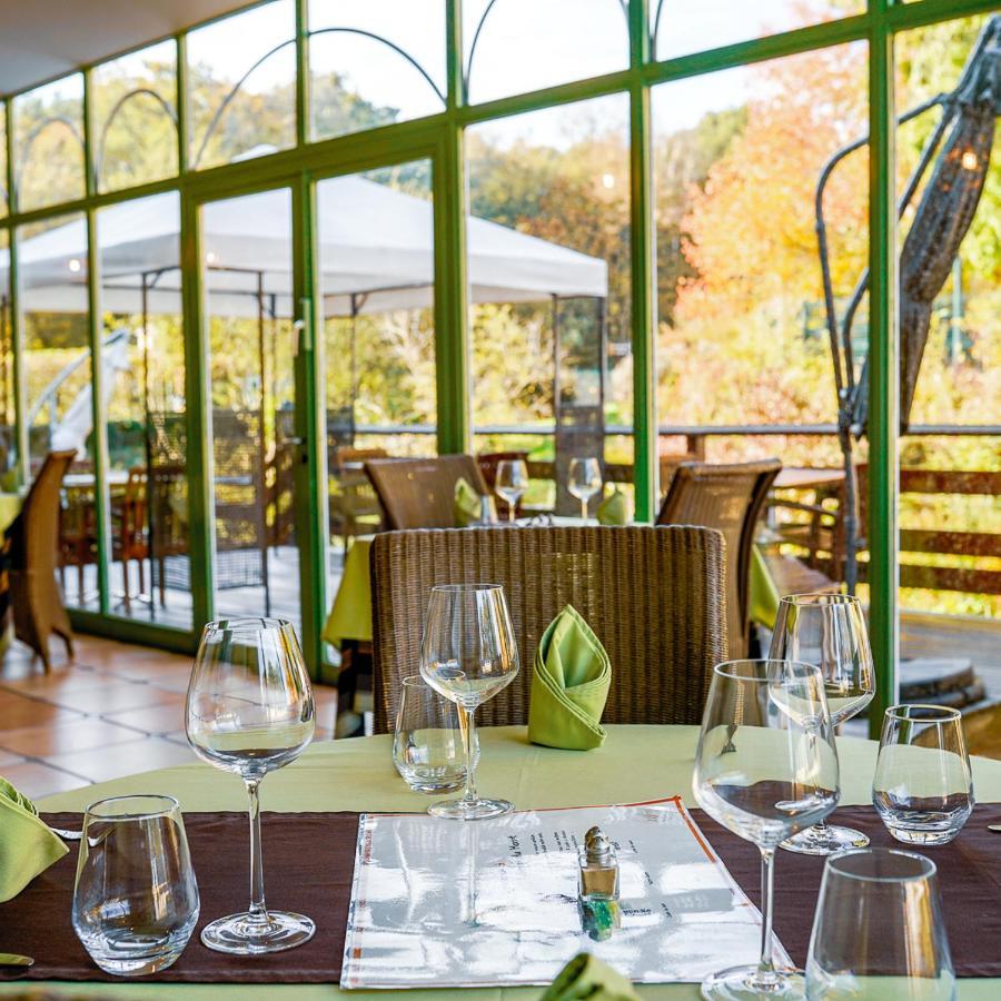Du Manet 4* Montigny-le-Bretonneux